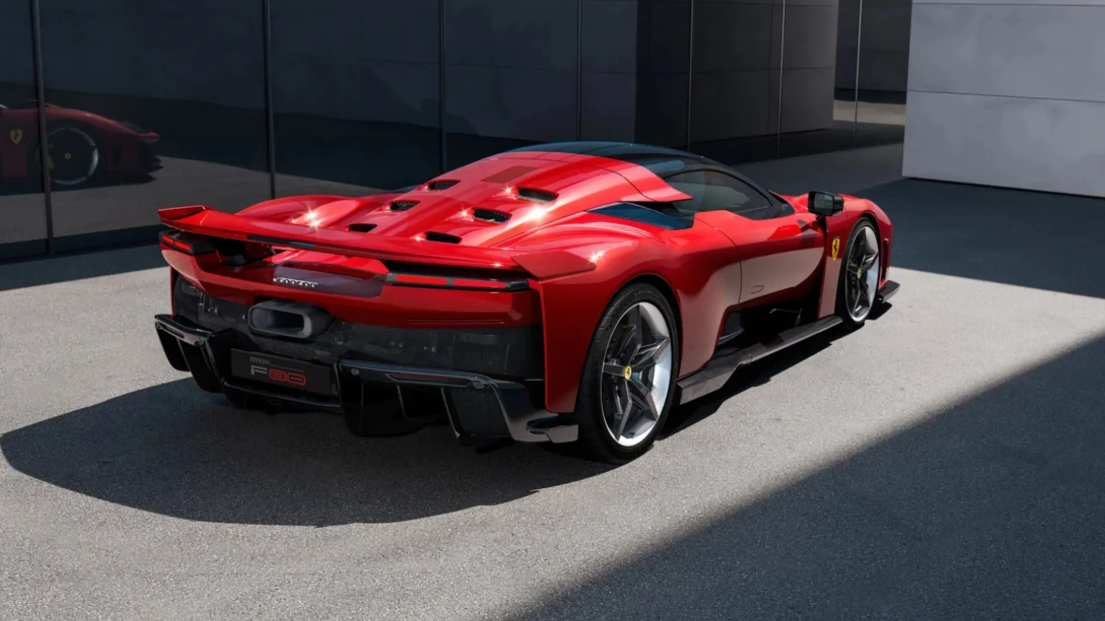 Yeni Ferrari F80 üretime başladı! İşte özellikleri